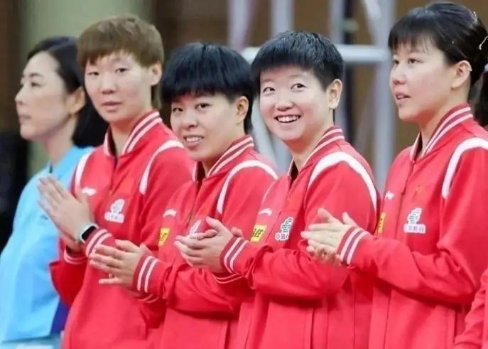 世乒赛淘汰赛国乒女队强势晋级男团面临严峻考